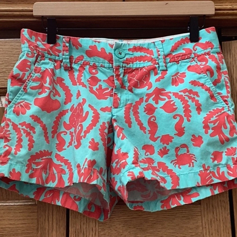 Lilly Pulitzer Callahan shorts. “Don't Be Shellfish”.  Women’s size 4